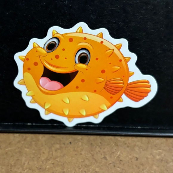 CUTE HAPPY PUFFERFISH STICKER - Picture 1 of 1